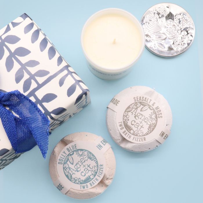 Gift Box - Parma Violet (Candle) + Seasalt and Moss & Dolly Blue (Fizzes)